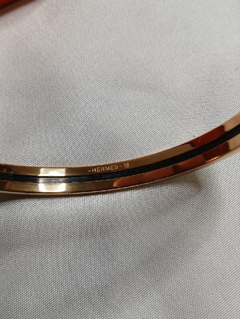 Hermès Gold and Mint Enamel Bangle Bracelet - Picture 3 of 5